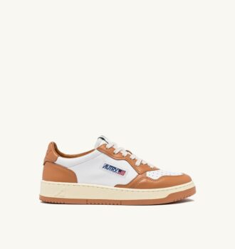 BOSKETS MEDALIST LOW BICOLOR EN CUIR BLANC ET SAND STORM