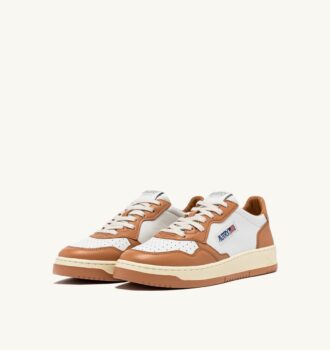 BOSKETS MEDALIST LOW BICOLOR EN CUIR BLANC ET SAND STORM