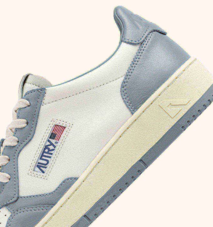 BOSKETS MEDALIST LOW BICOLOR EN CUIR BLANC ET SILVER BLUE