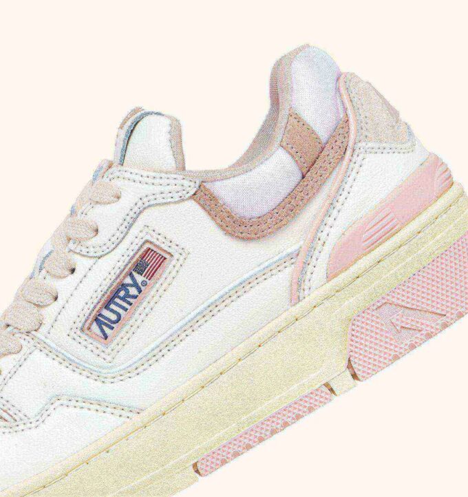 CLC Low Sneaker aus weißem Leder und puderrosa Wildleder CLC Low Sneaker aus weißem Leder und puderrosa Wildleder