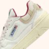 CLC Low Sneaker aus weißem Leder und sandfarbenem Wildleder CLC Low Sneaker aus weißem Leder und sandfarbenem Wildleder