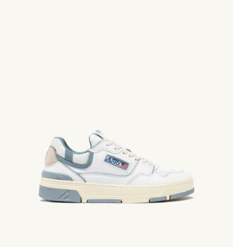 CLC Low Sneaker aus weißem Leder und silberblauem Wildleder