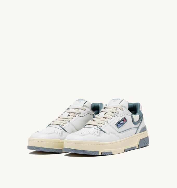 CLC Low Sneaker aus weißem Leder und silberblauem Wildleder CLC Low Sneaker aus weißem Leder und silberblauem Wildleder