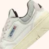 CLC Low Sneaker aus weißem Leder und silbernem Wildleder CLC Low Sneaker aus weißem Leder und silbernem Wildleder