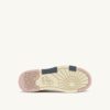 CLC Low Sneaker aus weißem und pfirsichfarbenem Veloursleder CLC Low Sneaker aus weißem und pfirsichfarbenem Veloursleder
