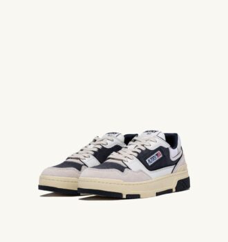 CLC Low Sneaker aus weißem und raumblauem Leder und Wildleder