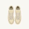 CLC Low Sneaker aus winterweißem Leder
