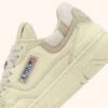 CLC Low Sneaker aus winterweißem Leder