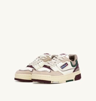 CLC Low Sneaker in Elfenbeinweiß und Burgunderrot aus Wildleder und Leder
