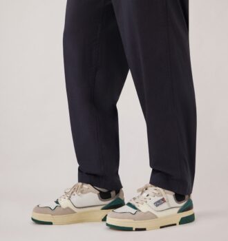 CLC Low Sneaker in Weiß und Wald-Wildleder und Leder