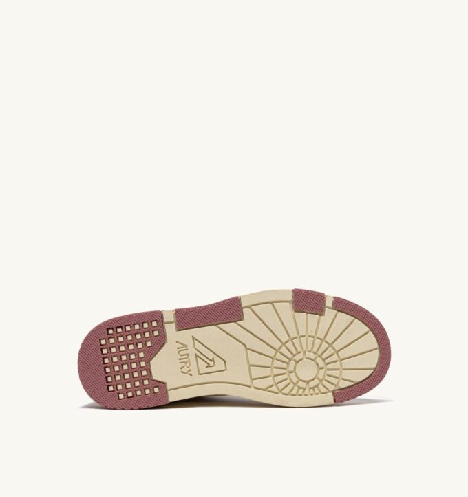 CLC Low Sneaker in Whisper White, Ash Rose und Silberleder CLC Low Sneaker in Whisper White, Ash Rose und Silberleder
