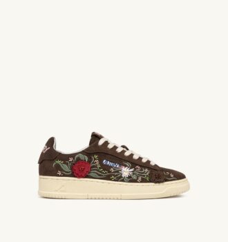 DALLAS LOW ‚FLORAL‘ SNEAKER AUS BRAUNEM WILDLEDER