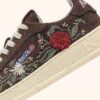 DALLAS LOW ‚FLORAL‘ SNEAKER AUS BRAUNEM WILDLEDER