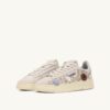 DALLAS LOW ‚FLORAL‘ SNEAKER AUS WEISSEM WILDLEDER