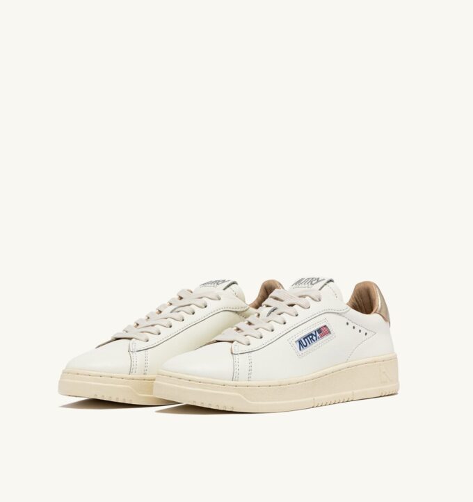 DALLAS LOW SNEAKER AUS WEISSEM UND GOLDENEM LEDER