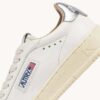 DALLAS LOW SNEAKER AUS WEISSEM UND SILBERNEM LEDER