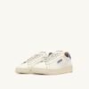 DALLAS LOW SNEAKER IN MARSHMALLOW UND BLAUEM LEDER DALLAS LOW SNEAKER IN MARSHMALLOW UND BLAUEM LEDER