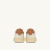DALLAS LOW SNEAKER IN MARSHMALLOW UND BRAUNEM ZUCKERLEDER DALLAS LOW SNEAKER IN MARSHMALLOW UND BRAUNEM ZUCKERLEDER