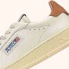 DALLAS LOW SNEAKER IN MARSHMALLOW UND BRAUNEM ZUCKERLEDER DALLAS LOW SNEAKER IN MARSHMALLOW UND BRAUNEM ZUCKERLEDER