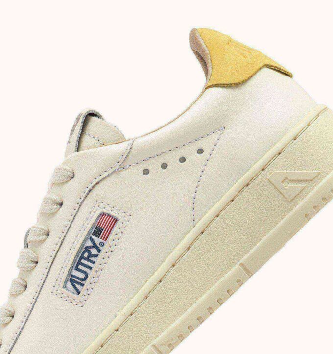 DALLAS LOW SNEAKER IN MARSHMALLOW- UND BUTTERCUP-LEDER DALLAS LOW SNEAKER IN MARSHMALLOW- UND BUTTERCUP-LEDER
