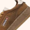DALLAS LOW SNEAKER IN MARSHMALLOW UND CIGAR SUEDE