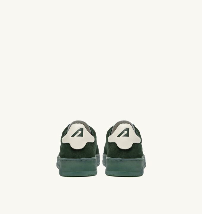 DALLAS LOW SNEAKER IN MARSHMALLOW UND FLASCHENGRÜNEM WILDLEDER DALLAS LOW SNEAKER IN MARSHMALLOW UND FLASCHENGRÜNEM WILDLEDER
