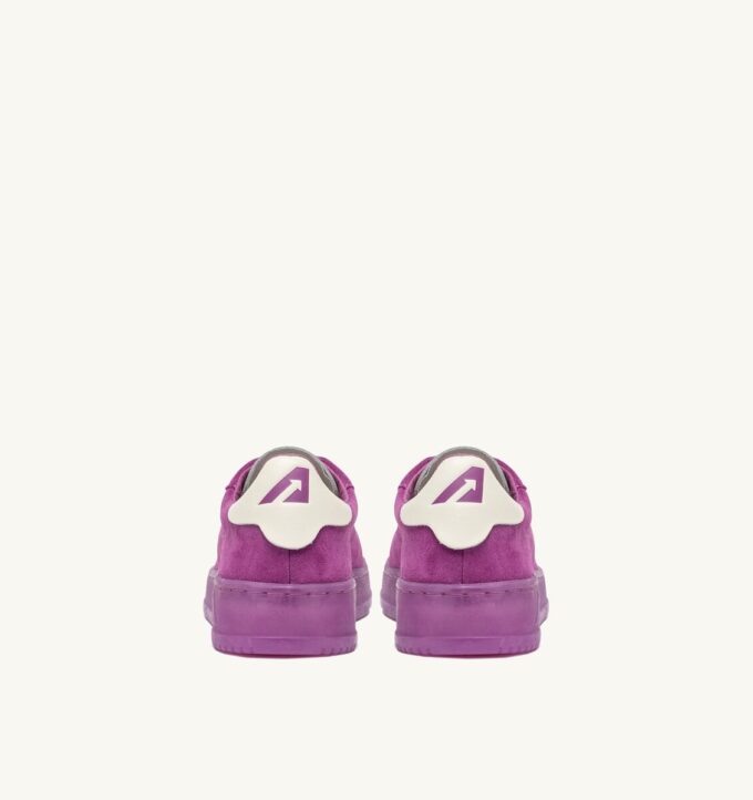 DALLAS LOW SNEAKER IN MARSHMALLOW UND HYACINTH VIOLETT WILDLEDER DALLAS LOW SNEAKER IN MARSHMALLOW UND HYACINTH VIOLETT WILDLEDER
