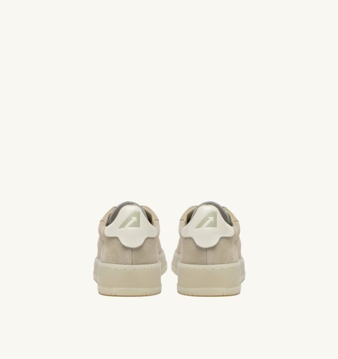 DALLAS LOW SNEAKER IN MARSHMALLOW UND PAPYRUS WILDLEDER