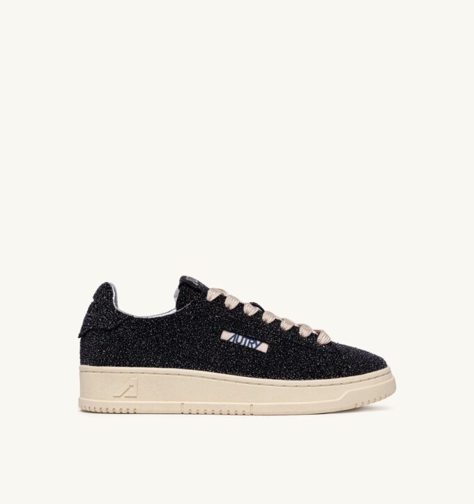 DALLAS LOW SNEAKER IN SCHWARZEM WILDLEDER MIT STERNEN DALLAS LOW SNEAKER IN SCHWARZEM WILDLEDER MIT STERNEN