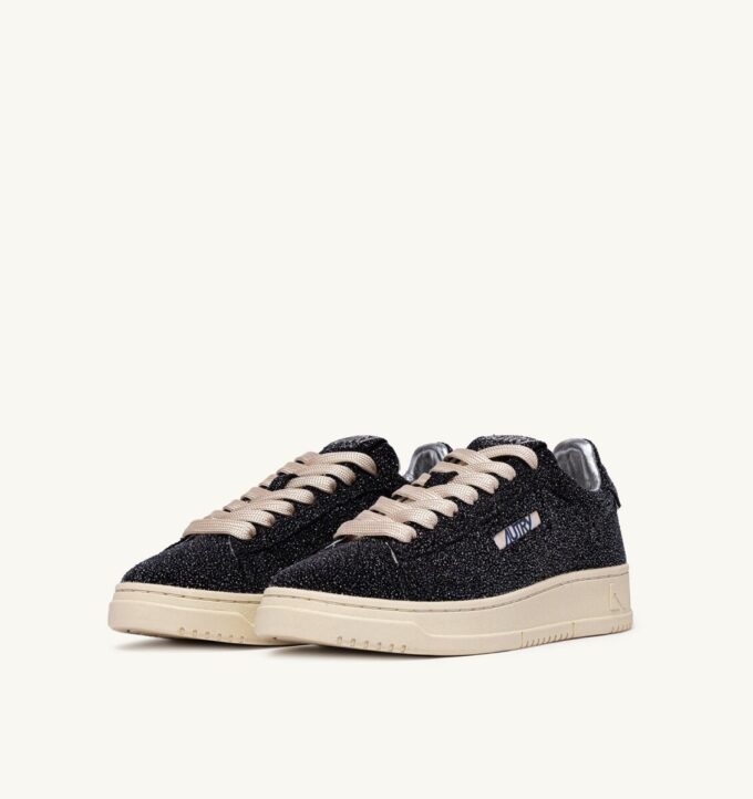 DALLAS LOW SNEAKER IN SCHWARZEM WILDLEDER MIT STERNEN DALLAS LOW SNEAKER IN SCHWARZEM WILDLEDER MIT STERNEN