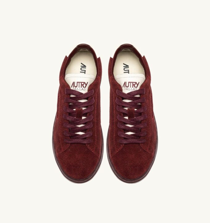 DALLAS LOW SNEAKER IN WILDLEDERFARBE MARSHMALLOW UND CHIANTI DALLAS LOW SNEAKER IN WILDLEDERFARBE MARSHMALLOW UND CHIANTI