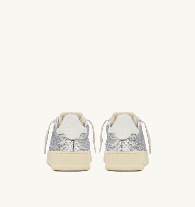 DALLAS LOW ‚SPARKLING‘ SNEAKER, GLITZERND IN SILBER- UND WEISSEN PATRONEN