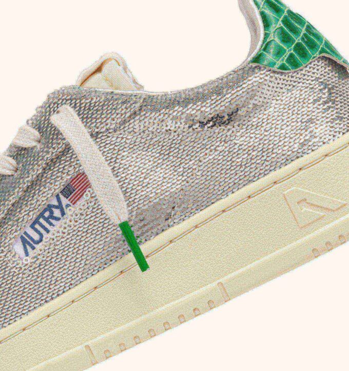 DALLAS LOW ‚SPARKLING‘ SNEAKER IN SILBERNEN UND GRÜNEN PAILLETTEN