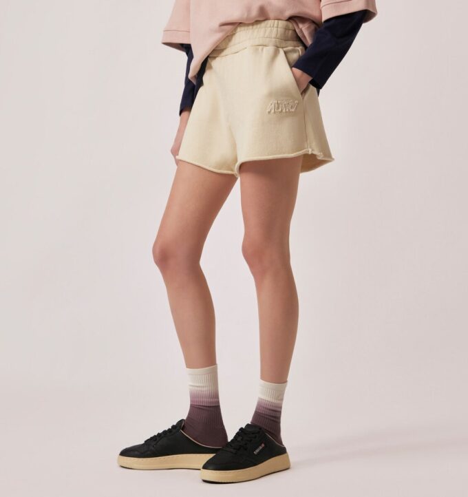 Damen-Sweatshorts mit farblich abgestimmtem Logo
