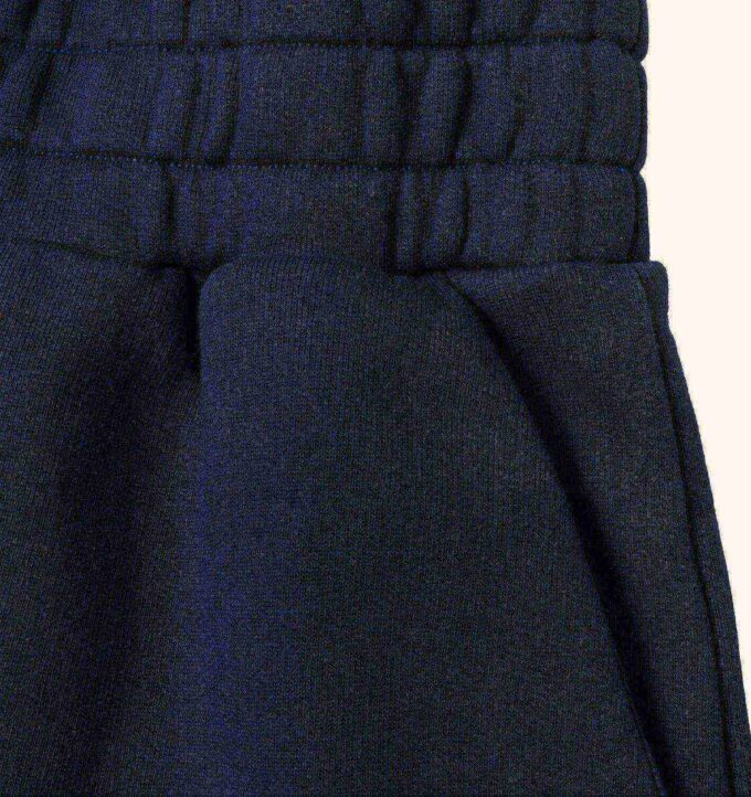 Damen-Sweatshorts mit farblich abgestimmtem Logo