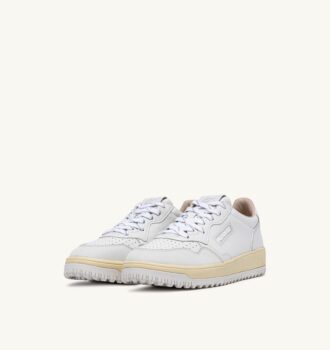 GOLF LOW SNEAKER AUS WEISSEM LEDER