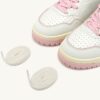 GOLF LOW SNEAKER AUS WEISSEM UND KORALLENROTEM LEDER GOLF LOW SNEAKER AUS WEISSEM UND KORALLENROTEM LEDER
