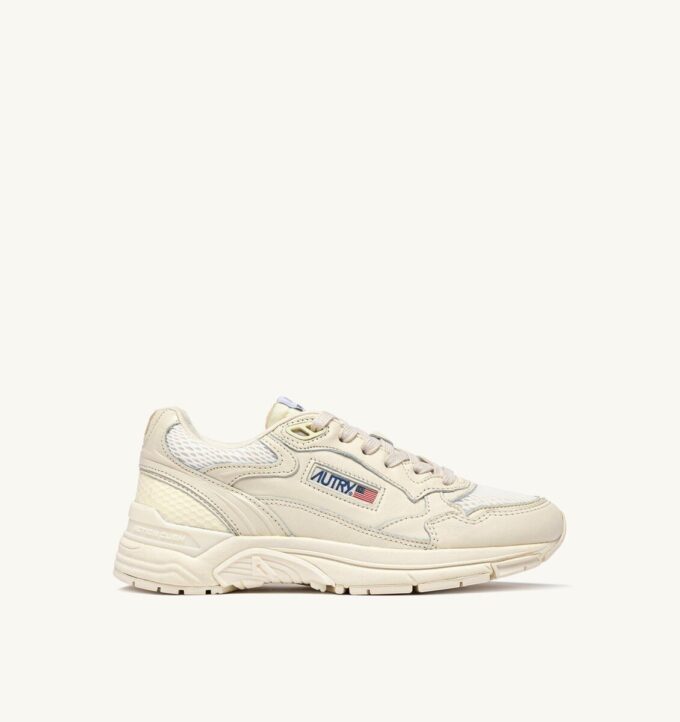 HYPERWAY SNEAKER AUS FLÜSTERWEISSEM LAMINIERTEM LEDER UND MESH