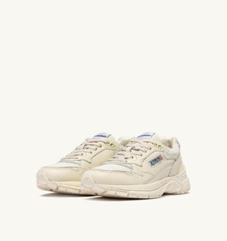 HYPERWAY SNEAKER AUS FLÜSTERWEISSEM LAMINIERTEM LEDER UND MESH