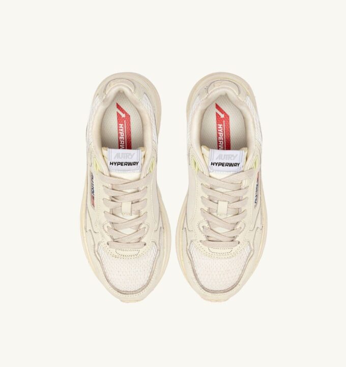 HYPERWAY SNEAKER AUS FLÜSTERWEISSEM LAMINIERTEM LEDER UND MESH