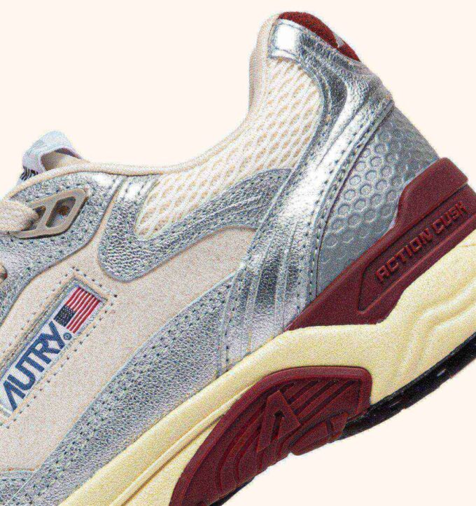 HYPERWAY SNEAKER AUS WEISSEM UND SILBERFARBENEM LAMINIERTEM LEDER UND MESH HYPERWAY SNEAKER AUS WEISSEM UND SILBERFARBENEM LAMINIERTEM LEDER UND MESH