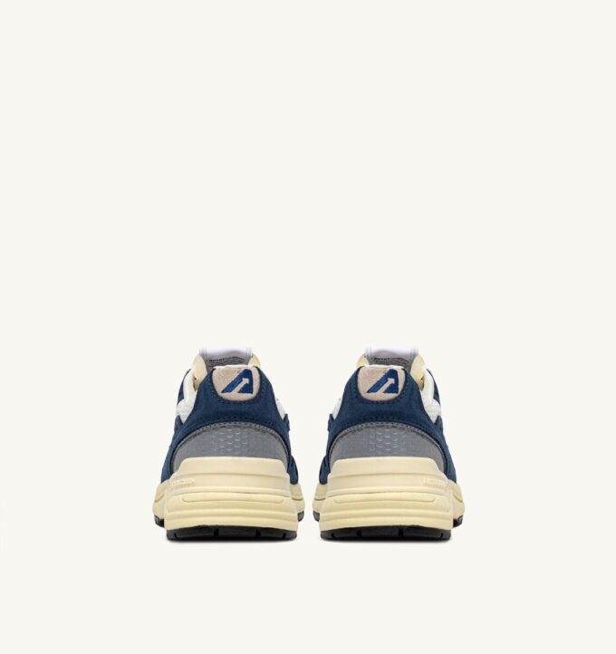 HYPERWAY SNEAKER IN ENSIGN BLAU UND SILBERTON WILDLEDER UND MESH