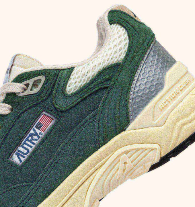 HYPERWAY SNEAKER IN MALACHITFARBE UND SILBERFARBENEM WILDLEDER UND MESH HYPERWAY SNEAKER IN MALACHITFARBE UND SILBERFARBENEM WILDLEDER UND MESH