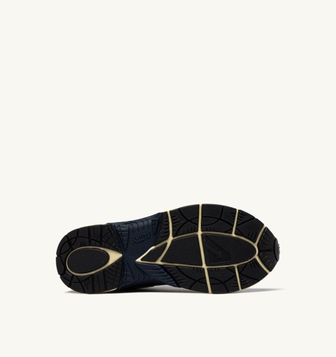 HYPERWAY SNEAKER IN SPACE-FARBE UND SILBERTONEM WILDLEDER UND MESH HYPERWAY SNEAKER IN SPACE-FARBE UND SILBERTONEM WILDLEDER UND MESH