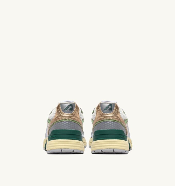 HYPERWAY SNEAKERS IN MARSHMALLOW UND SILBERFARBENEM LAMINIERTEM LEDER UND MESH HYPERWAY SNEAKERS IN MARSHMALLOW UND SILBERFARBENEM LAMINIERTEM LEDER UND MESH