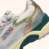HYPERWAY SNEAKERS IN MARSHMALLOW UND SILBERFARBENEM LAMINIERTEM LEDER UND MESH HYPERWAY SNEAKERS IN MARSHMALLOW UND SILBERFARBENEM LAMINIERTEM LEDER UND MESH