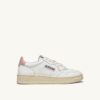 KÖRBE-MEDAILLENGEWINNER LOW EN CUIR BLANC ET ROSE KÖRBE-MEDAILLENGEWINNER LOW EN CUIR BLANC ET ROSE