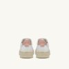 KÖRBE-MEDAILLENGEWINNER LOW EN CUIR BLANC ET ROSE KÖRBE-MEDAILLENGEWINNER LOW EN CUIR BLANC ET ROSE