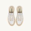 KÖRBE-MEDAILLENGEWINNER LOW EN CUIR ET DAIM BLANC ET ARGENT KÖRBE-MEDAILLENGEWINNER LOW EN CUIR ET DAIM BLANC ET ARGENT