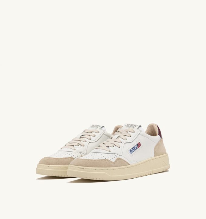 KÖRBE-MEDAILLENGEWINNER LOW EN DAIM UND CUIR BLANC ET BURGUNDY KÖRBE-MEDAILLENGEWINNER LOW EN DAIM UND CUIR BLANC ET BURGUNDY